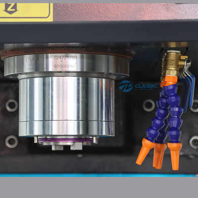 Hoge productiviteits automatische verticale CNC het machinaal bewerken cnc van de centrumvmc850 5 as malenmachine