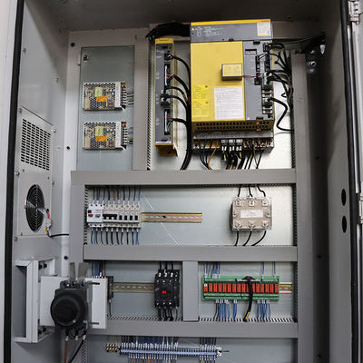 Op zwaar werk berekend 4 ascnc cnc VMC1580 van de malenmachine fraiseuse fresadoracnc verticaal machinaal bewerkend centrum met 3 assen